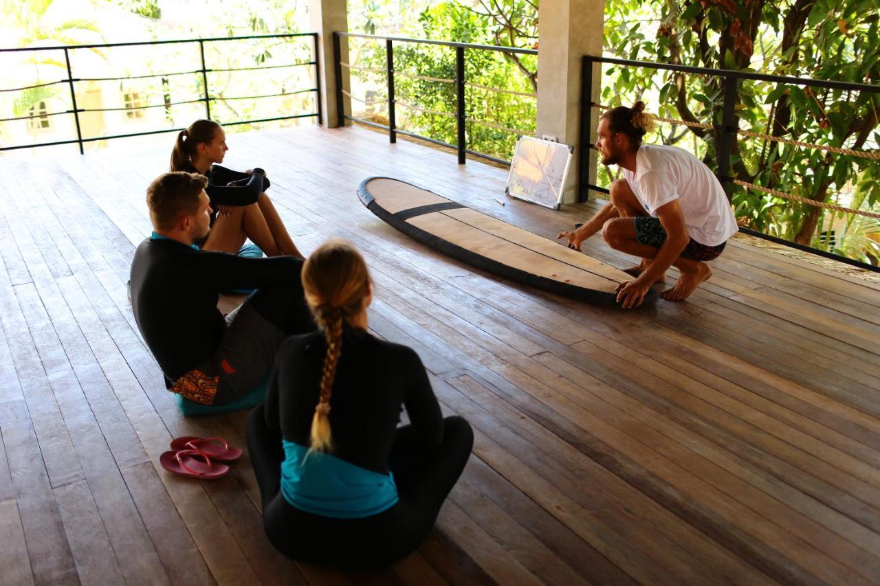 Endless Summer Surf Camp Kuta Kuta Lombok Buitenkant foto