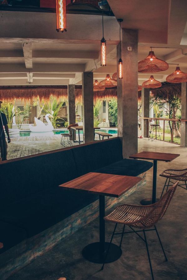 Endless Summer Surf Camp Kuta Kuta Lombok Buitenkant foto