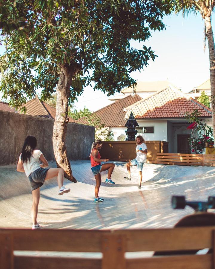 Endless Summer Surf Camp Kuta Kuta Lombok Buitenkant foto
