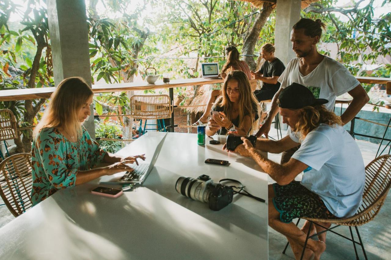 Endless Summer Surf Camp Kuta Kuta Lombok Buitenkant foto