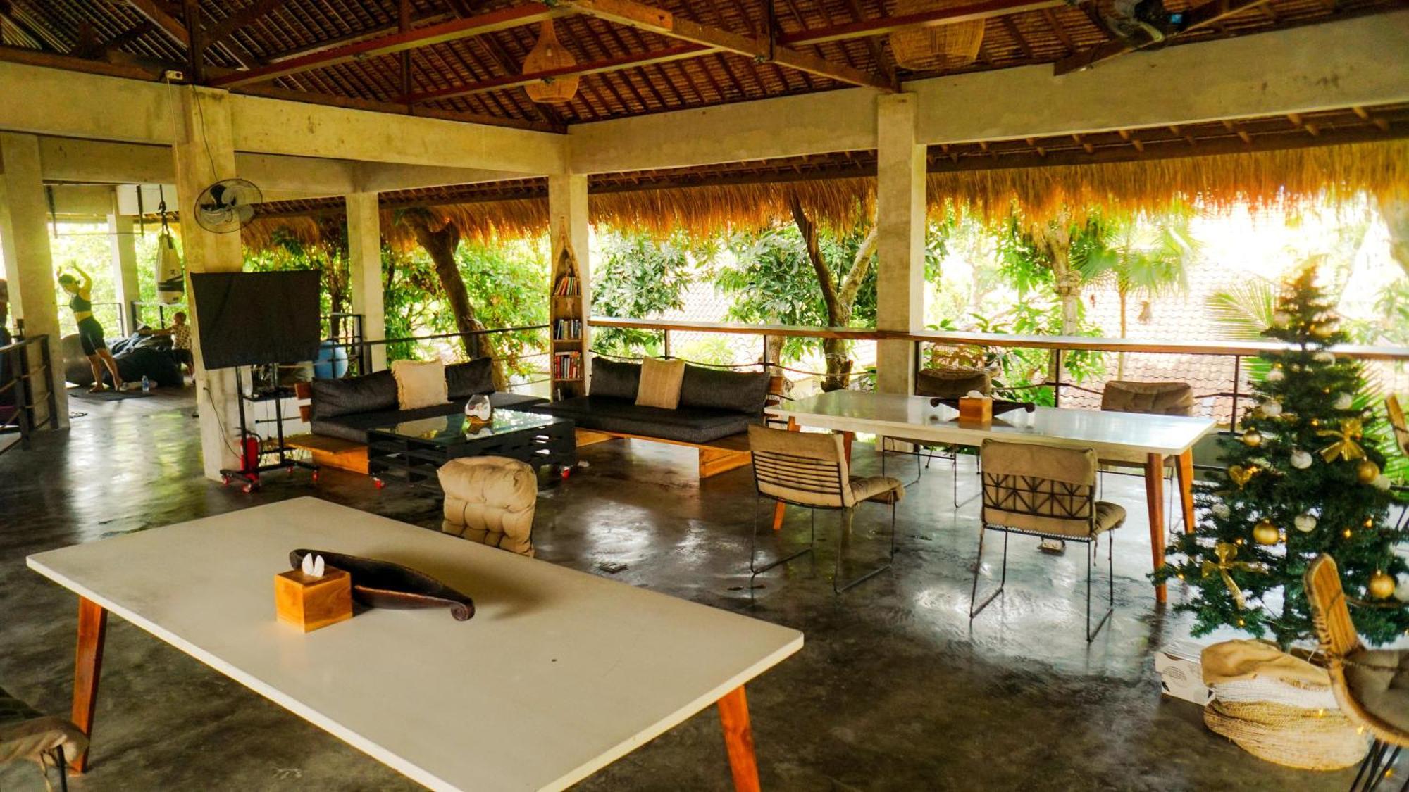 Endless Summer Surf Camp Kuta Kuta Lombok Buitenkant foto